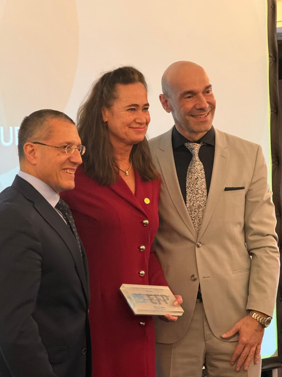 EFP Distinguished Service Award voor Monique Danser