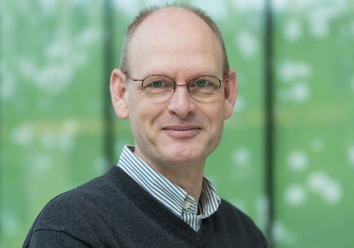 Prof.dr. Fridus van der Weijden ontvangt Yngve Ericsson Prize in Preventive Odontology